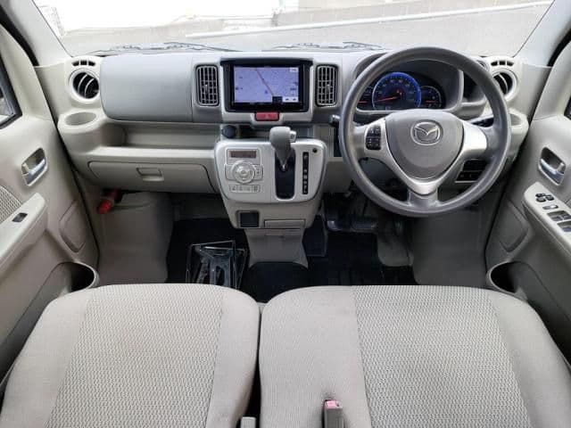 Car thumbnail 3