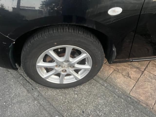 Car thumbnail 3