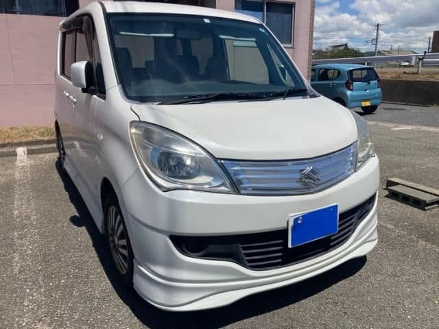 Car image 1