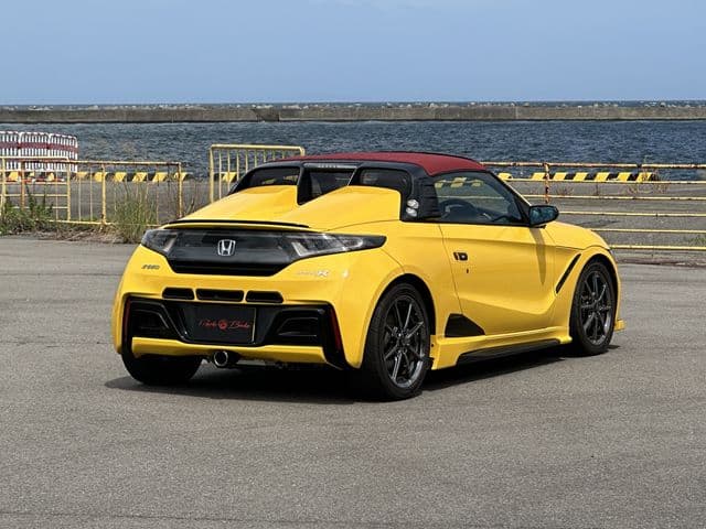 Car thumbnail 3