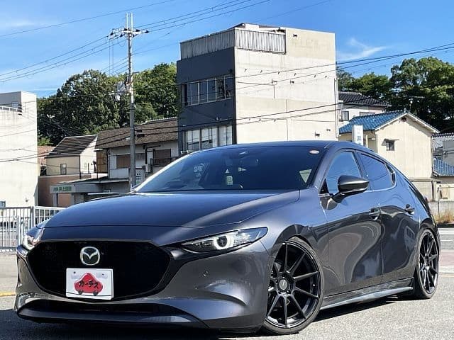 Car image 1