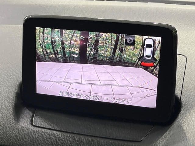 Car thumbnail 4