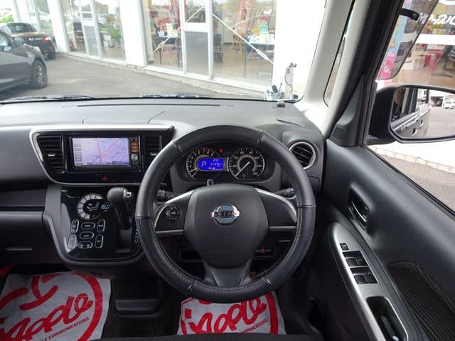 NISSAN
