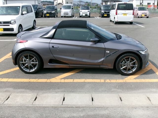 Car thumbnail 4