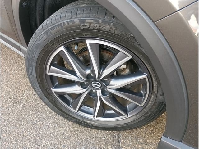 Car thumbnail 4