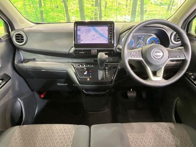 NISSAN