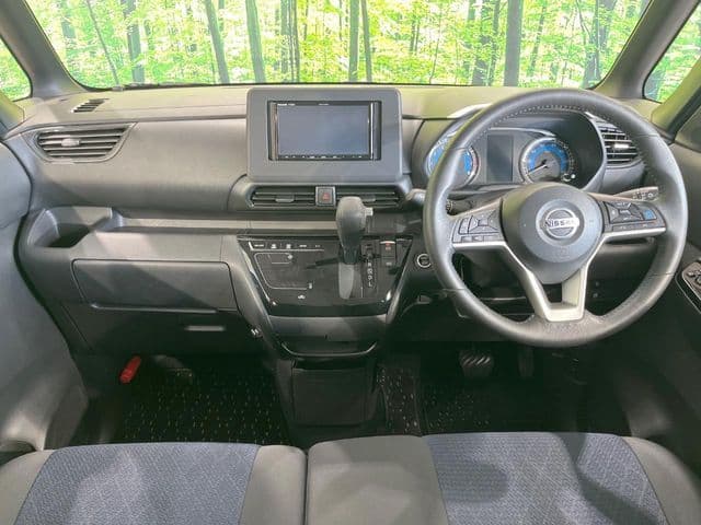 NISSAN