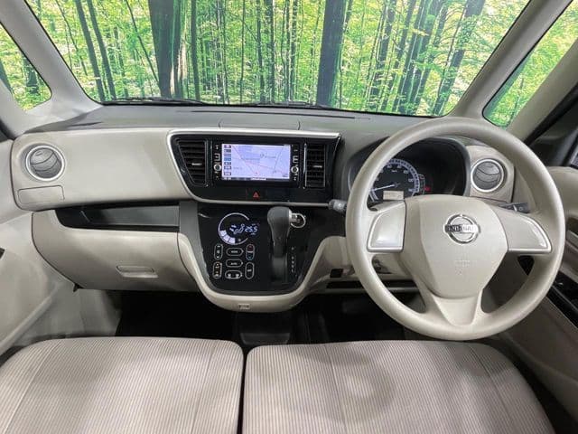 NISSAN