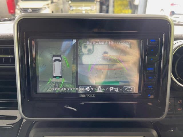 Car thumbnail 4