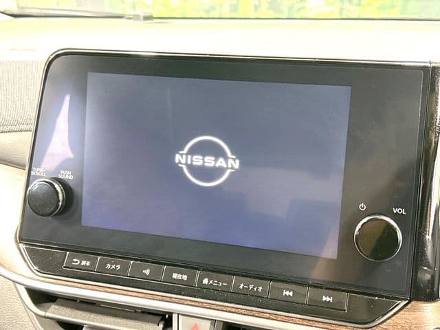 NISSAN