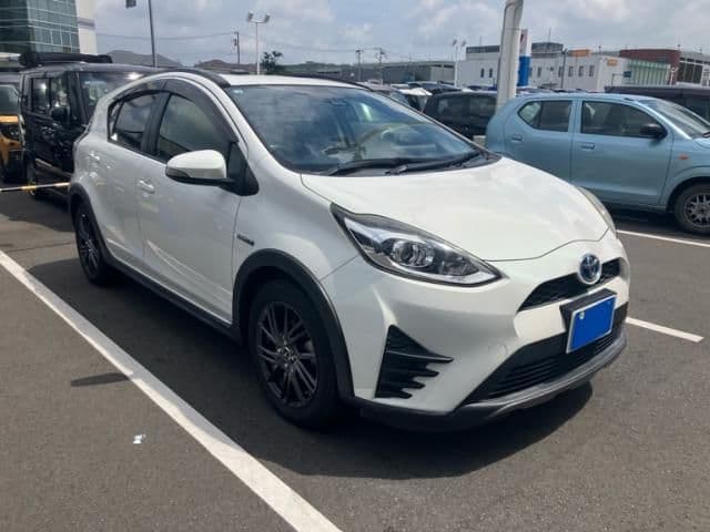 Car image 1