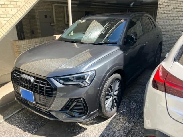 AUDI AUDI Q3