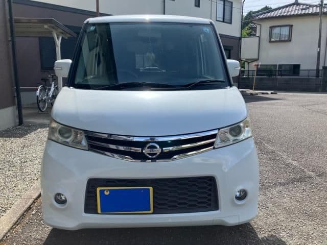 NISSAN