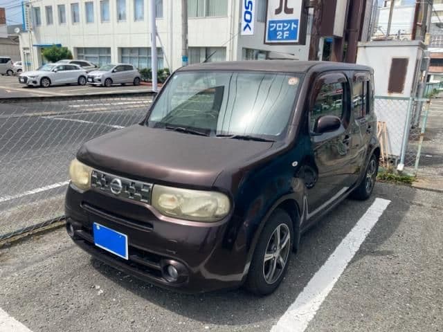 NISSAN