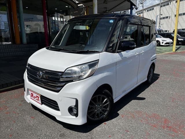 NISSAN