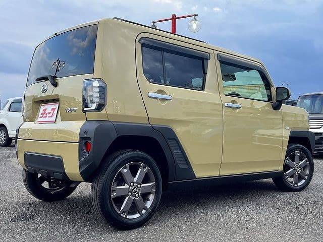 Car thumbnail 3
