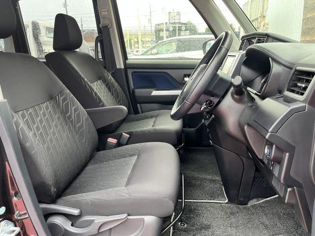 Car thumbnail 4