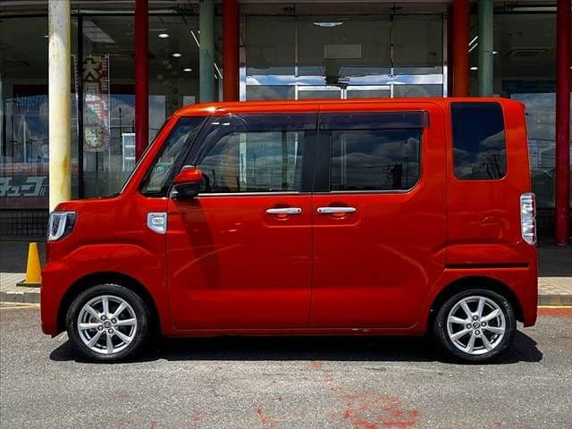 Car thumbnail 4