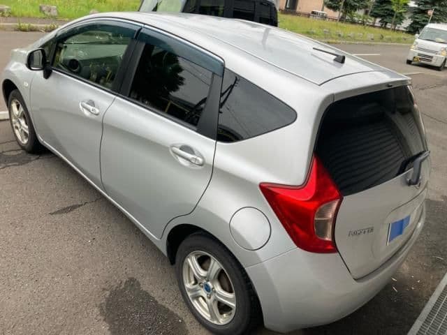 Car thumbnail 4