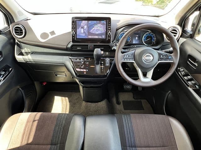 NISSAN