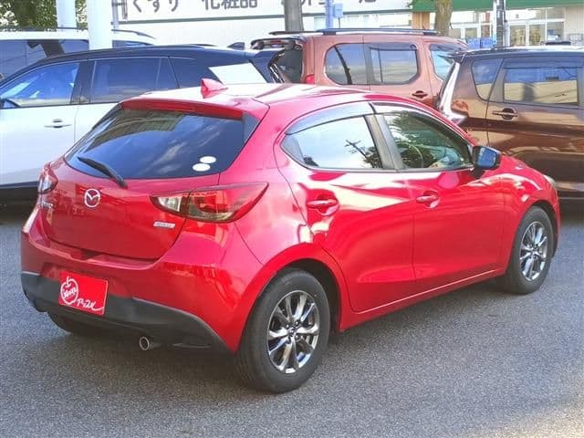 Car thumbnail 4