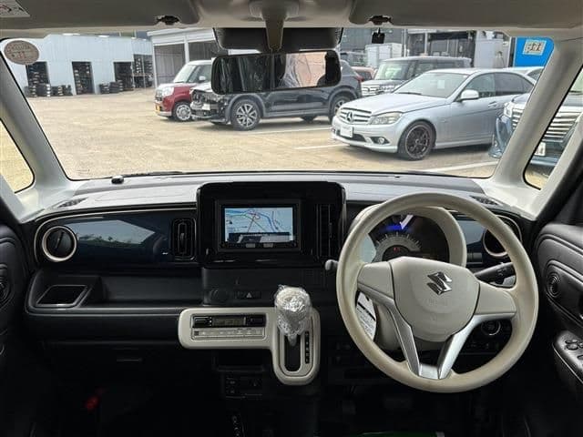 Car thumbnail 3