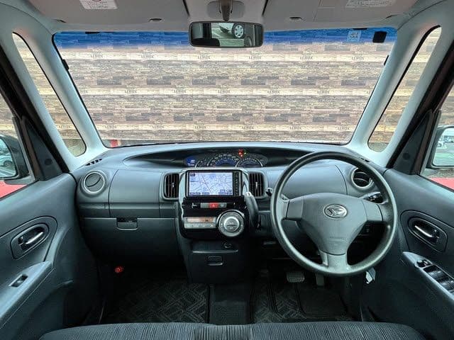 Car thumbnail 2