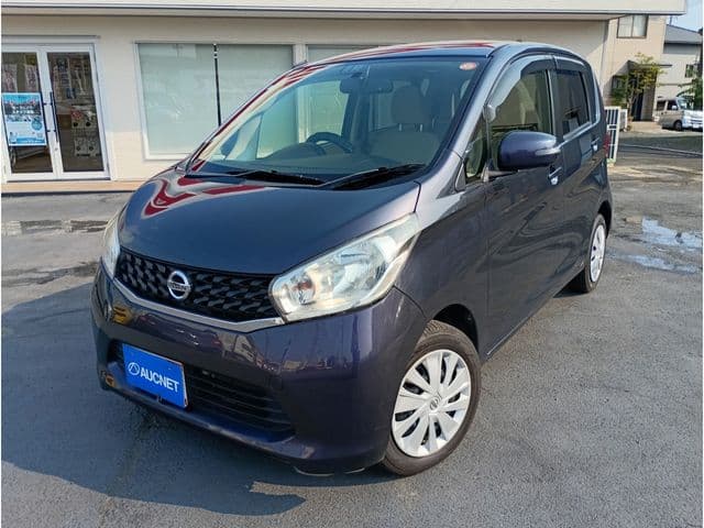 NISSAN