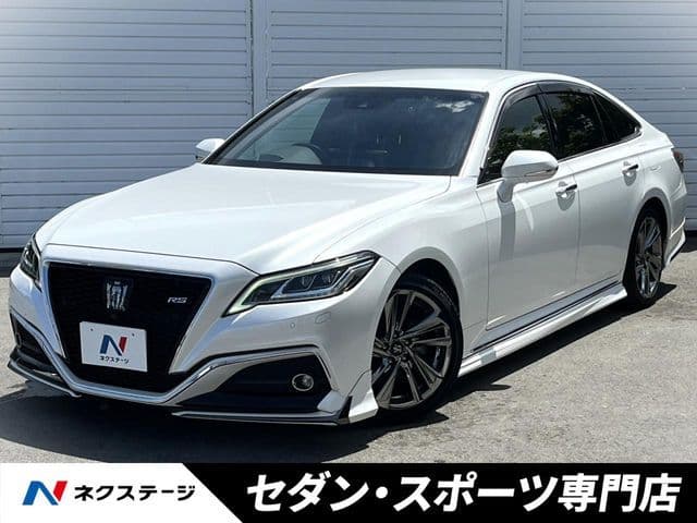 TOYOTA CROWN sedan hybrid