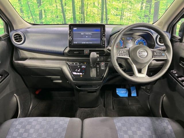 NISSAN