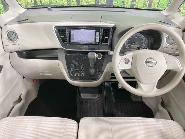 NISSAN