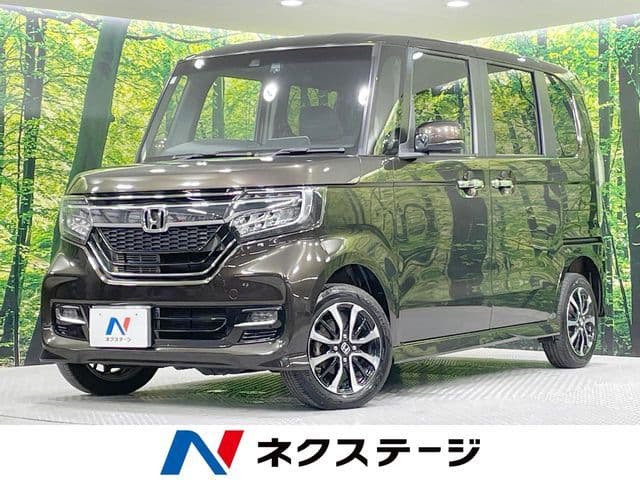 HONDA N BOX CUSTOM 4WD