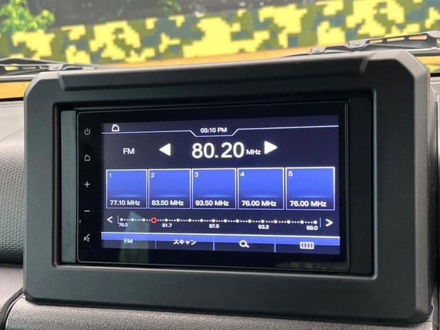 Car thumbnail 4