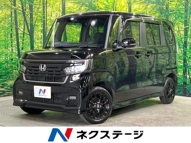 HONDA N BOX CUSTOM 4WD