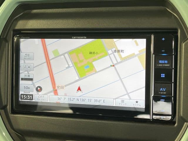 Car thumbnail 3