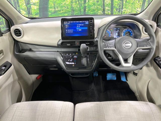 NISSAN