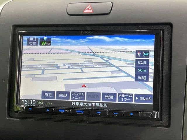 Car thumbnail 4