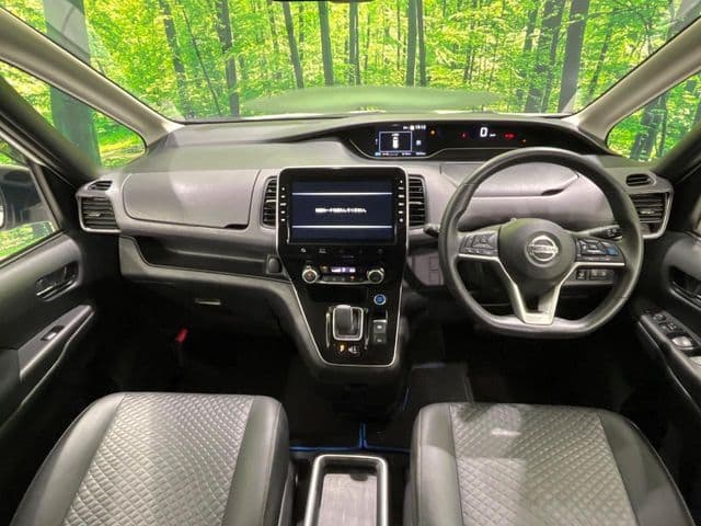 NISSAN