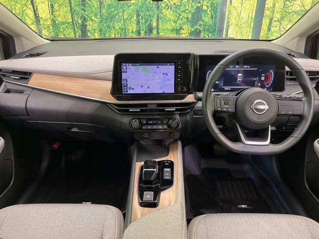 NISSAN
