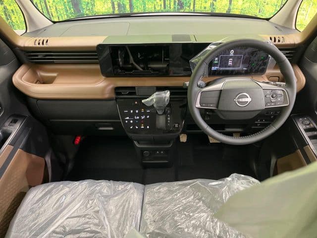 NISSAN