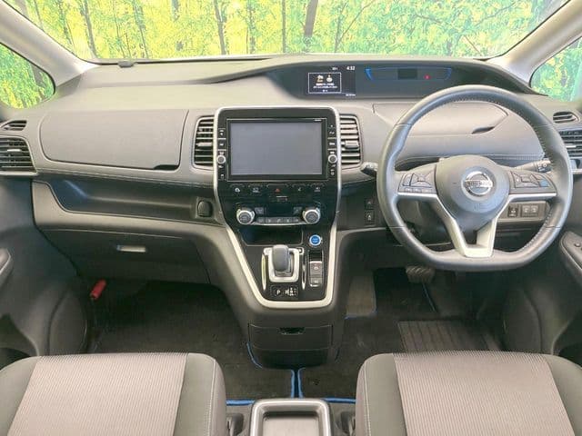 NISSAN