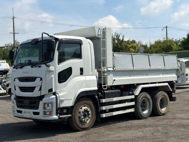 ISUZU