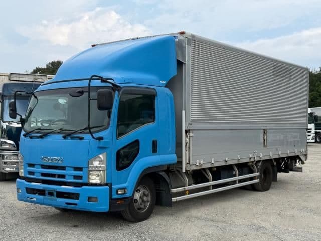 ISUZU