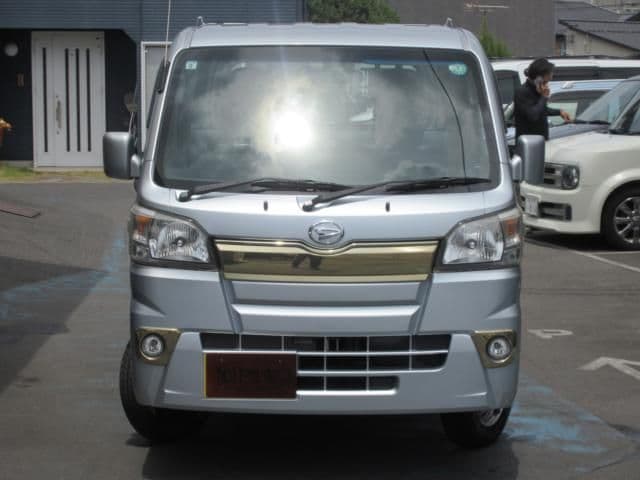 Car thumbnail 4