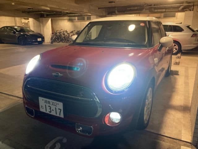 Car thumbnail 2