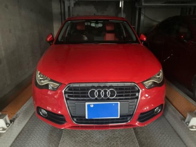 AUDI