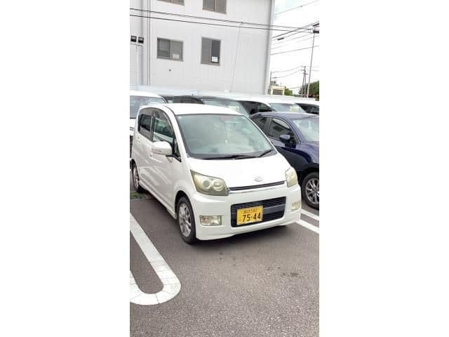 DAIHATSU MOVE CUSTOM 4WD