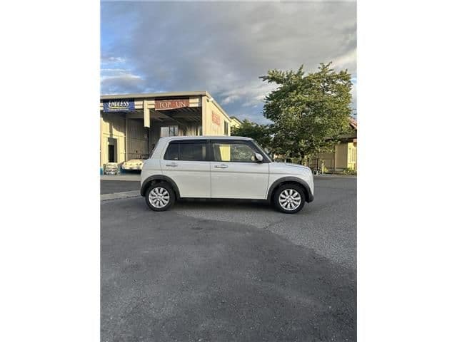 Car thumbnail 4