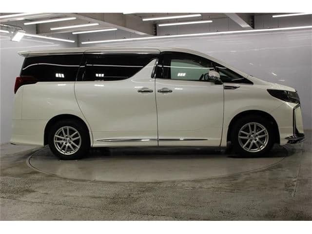 Car thumbnail 4
