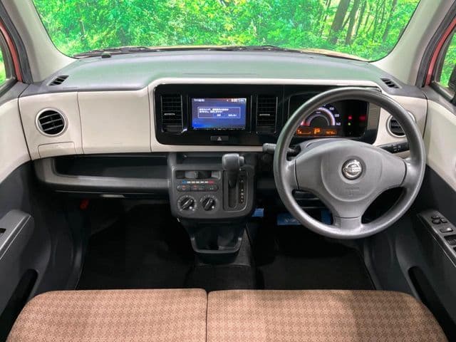 NISSAN